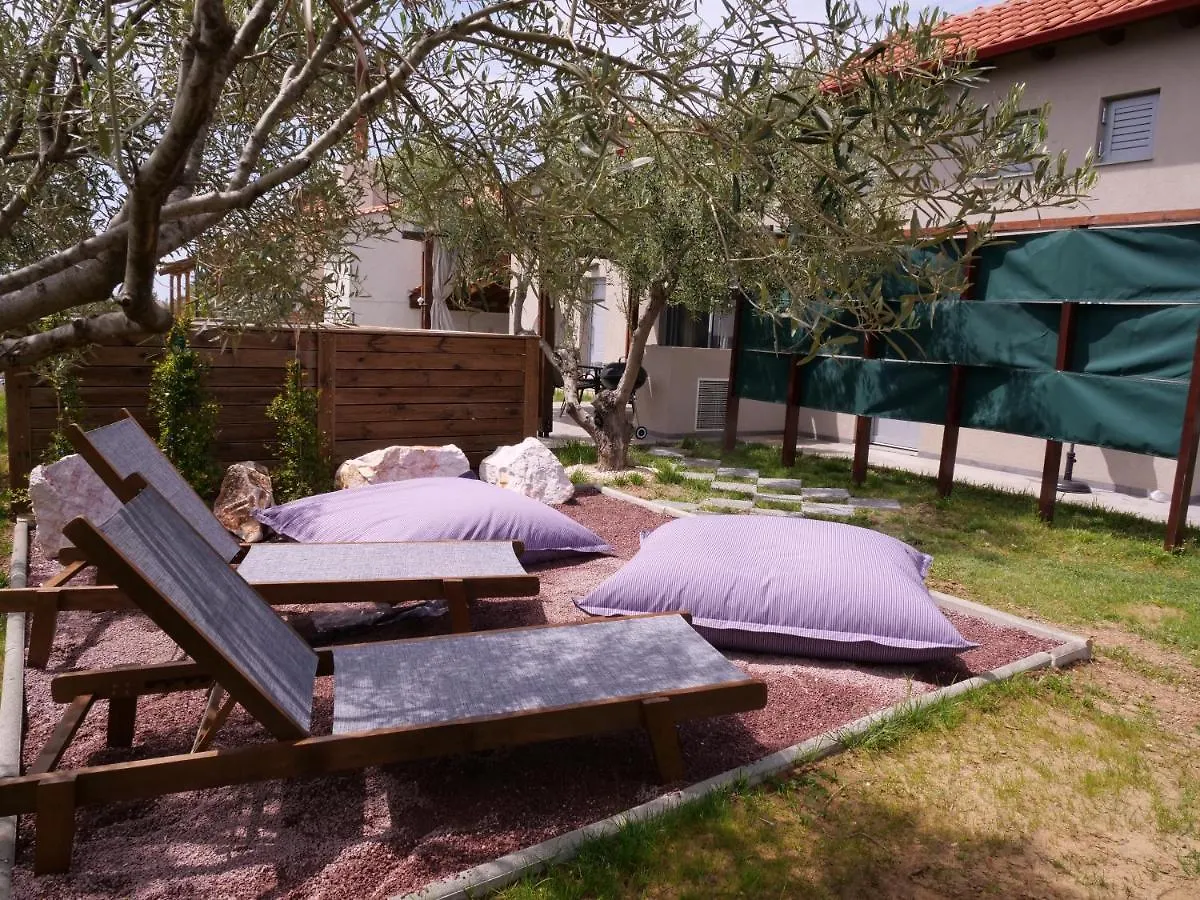 דירה נאה פוטידאה Agios Mamas Resort
