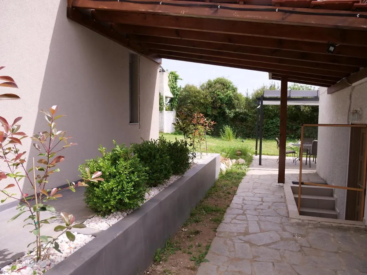 נאה פוטידאה Agios Mamas Resort יוון